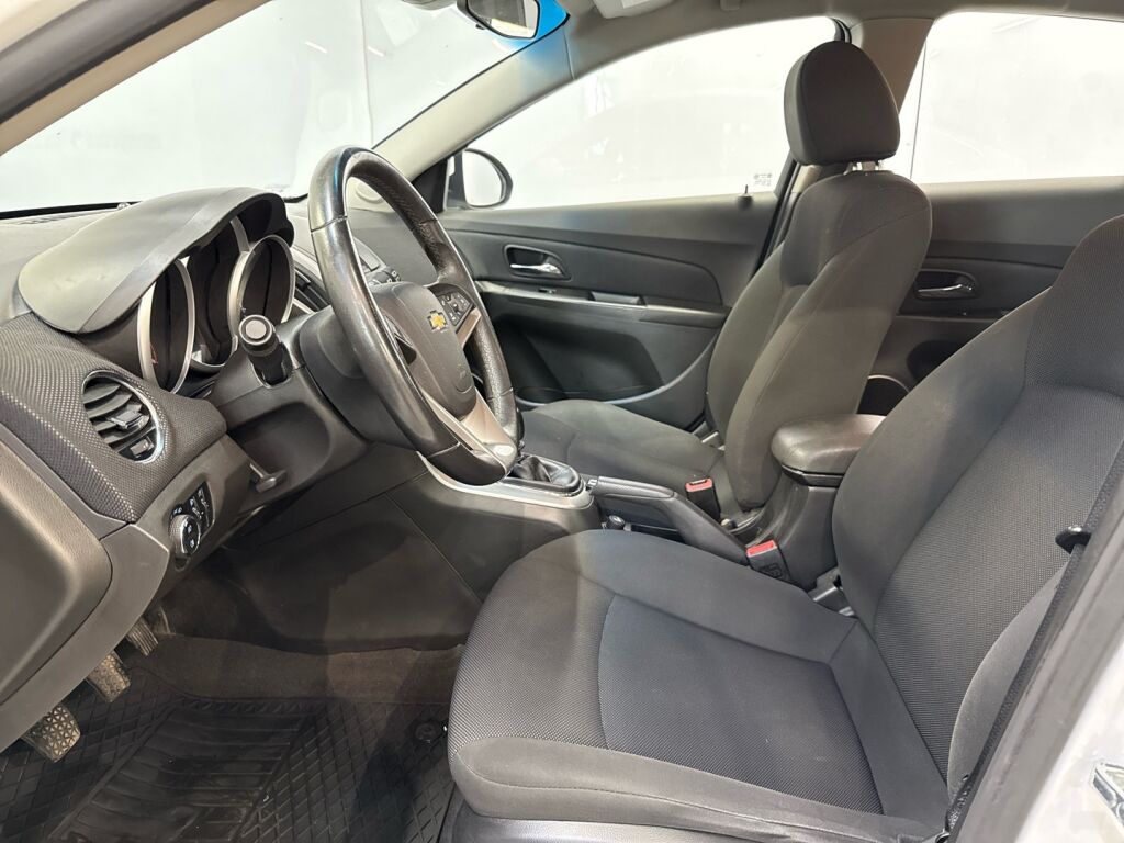 Chevrolet Cruze 2013 Valkoinen