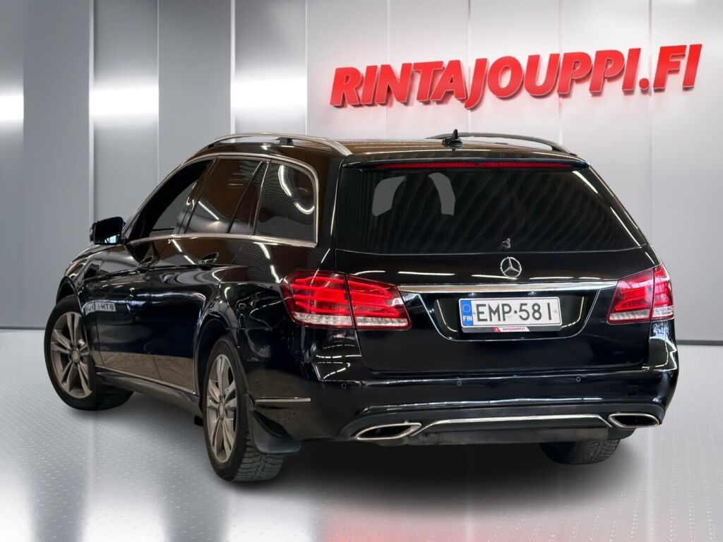 Mercedes-Benz E 2013 Musta