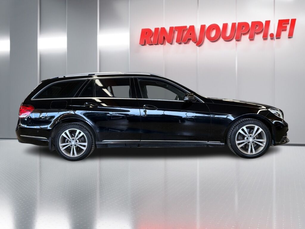 Mercedes-Benz E 2013 Musta