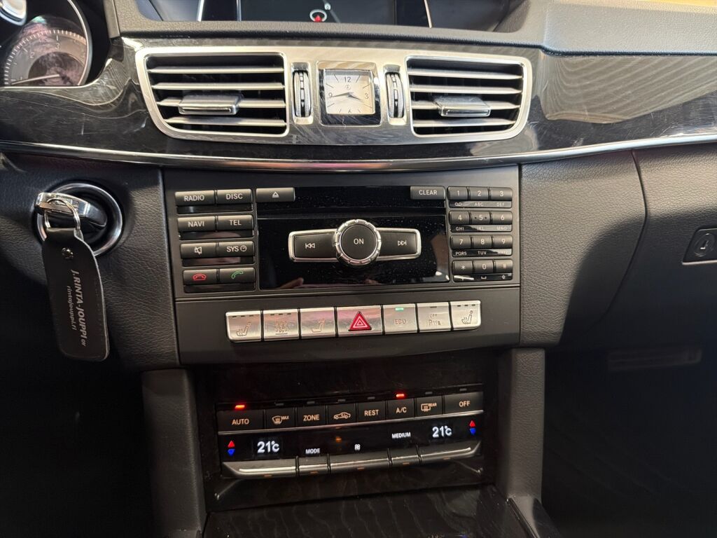 Mercedes-Benz E 2013 Musta