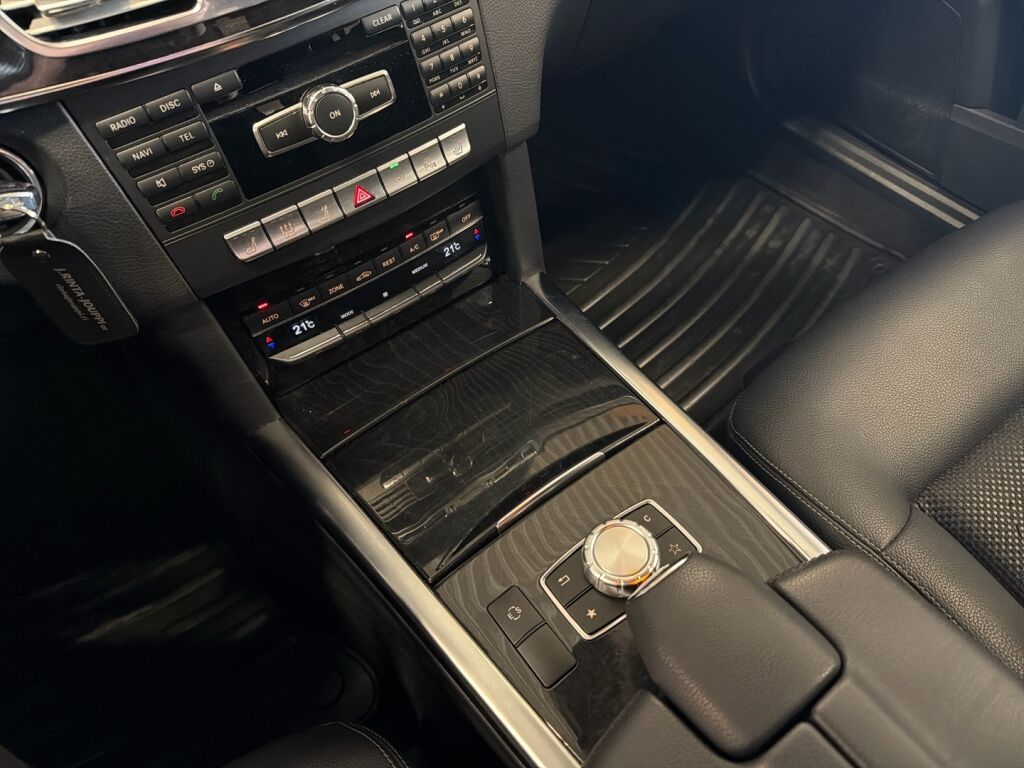 Mercedes-Benz E 2013 Musta