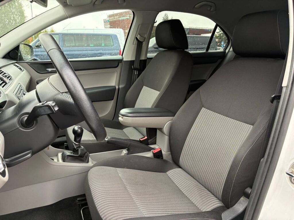 Seat Toledo 2014 Valkoinen