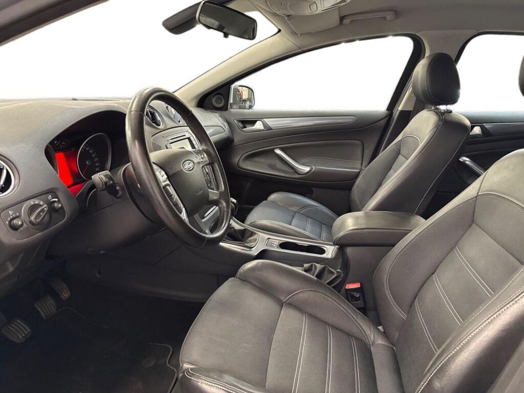 Ford Mondeo 2014 Harmaa