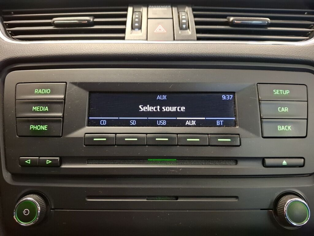 Skoda Octavia 2014 Musta