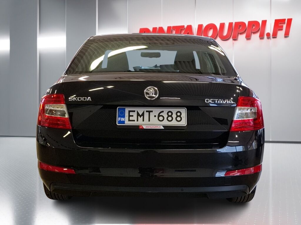 Skoda Octavia 2014 Musta