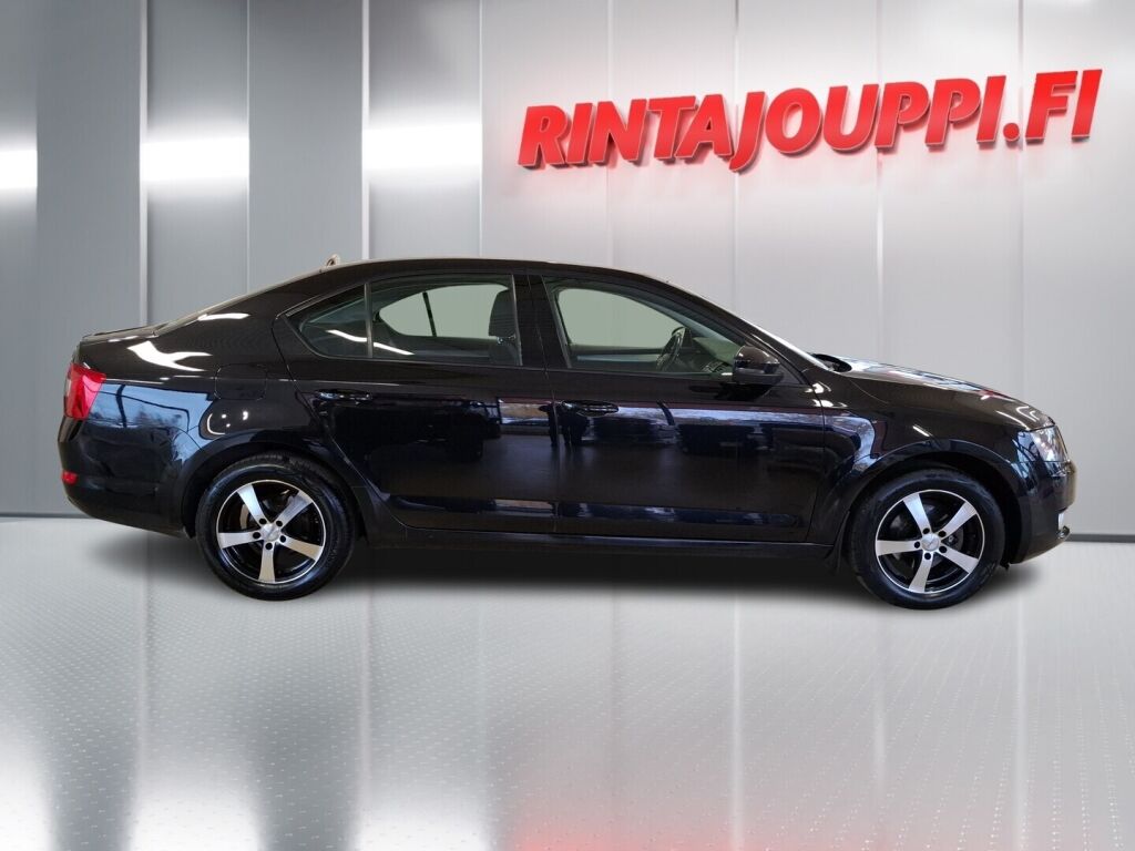 Skoda Octavia 2014 Musta