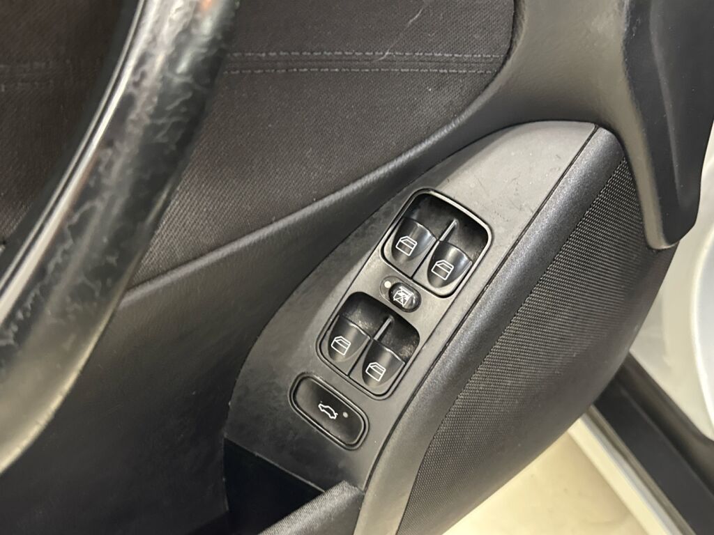 Mercedes-Benz C 2006 Hopea