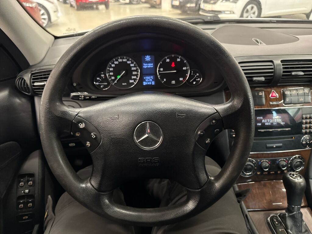 Mercedes-Benz C 2006 Hopea