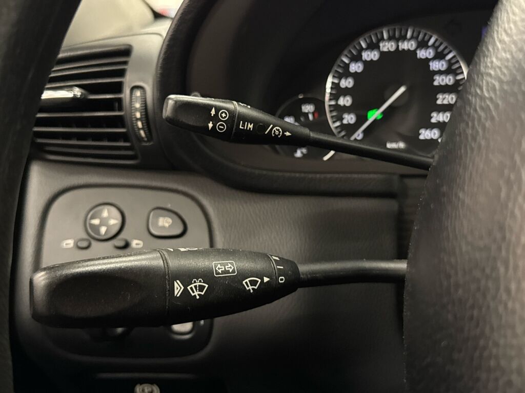 Mercedes-Benz C 2006 Hopea