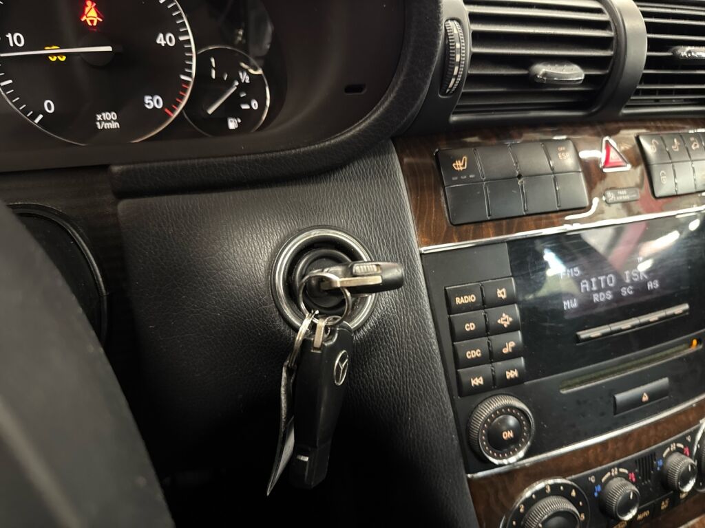 Mercedes-Benz C 2006 Hopea