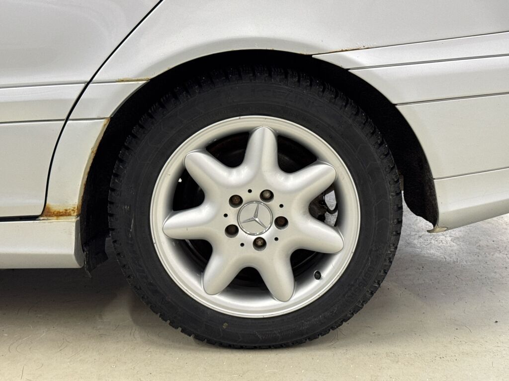 Mercedes-Benz C 2006 Hopea