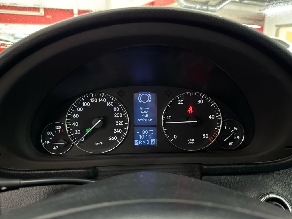 Mercedes-Benz C 2006 Hopea