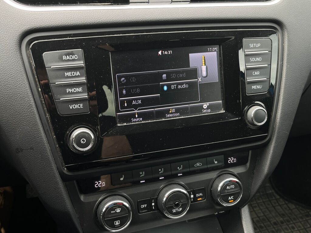 Skoda Octavia 2014 Sininen