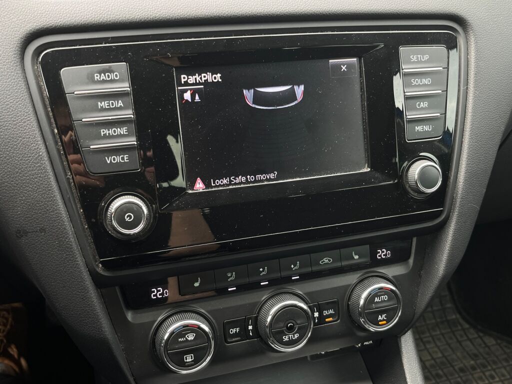 Skoda Octavia 2014 Sininen
