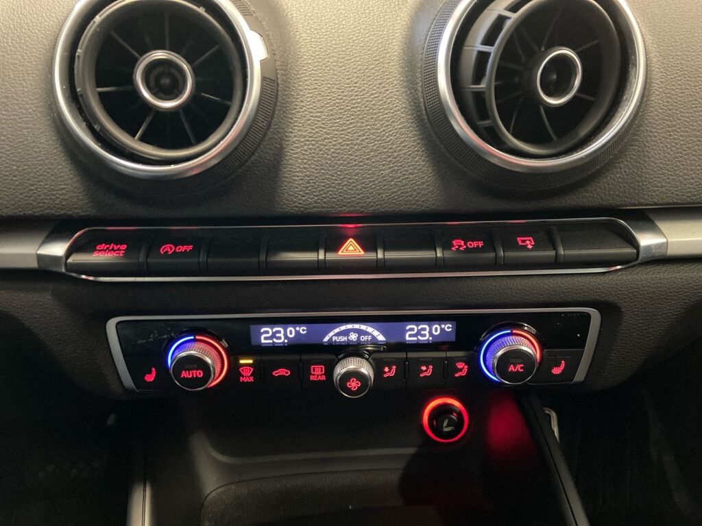 Audi A3 2014 Sininen