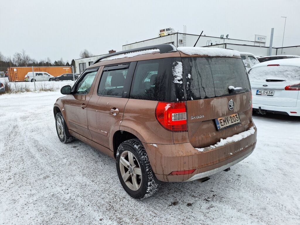Skoda Yeti 2014 Oranssi