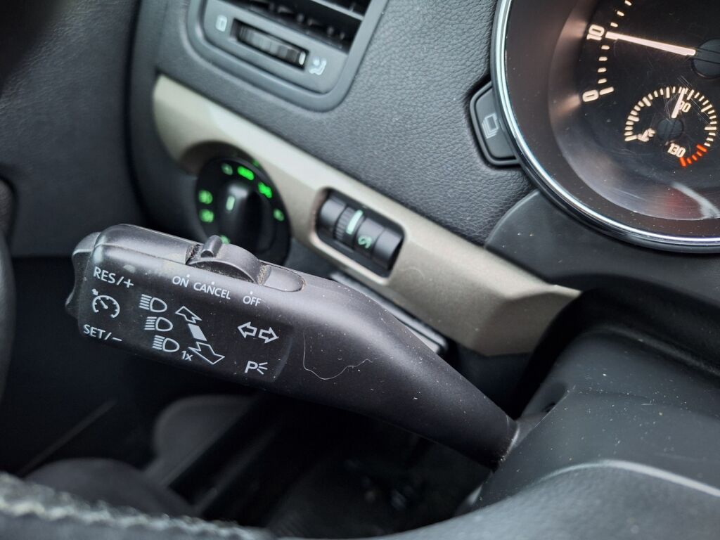 Skoda Yeti 2014 Oranssi