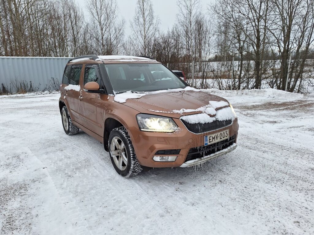 Skoda Yeti 2014 Oranssi