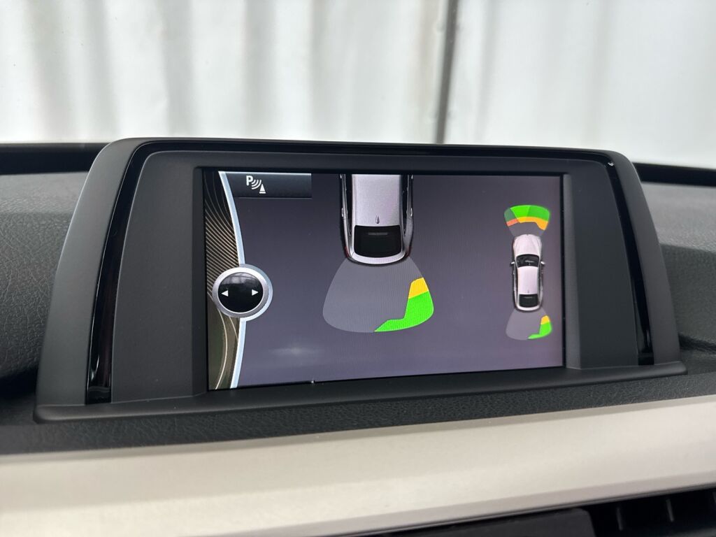 BMW 320 Gran Turismo 2014 Musta