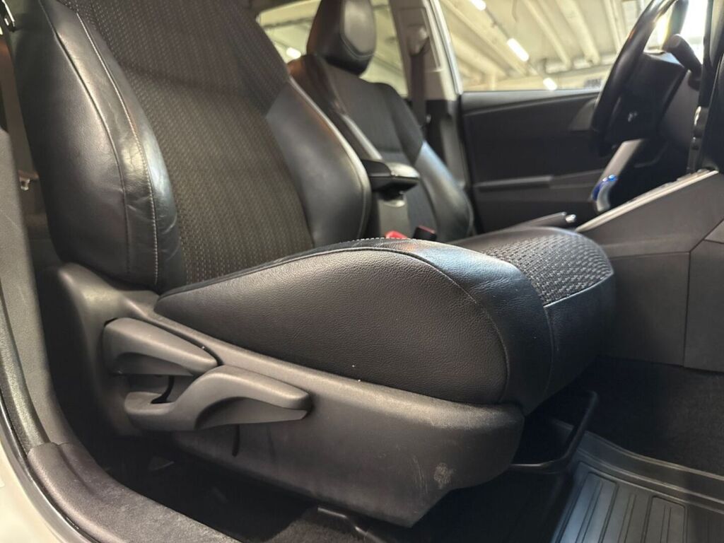 Toyota Auris 2014 Valkoinen