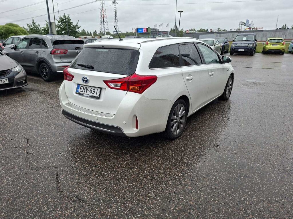Toyota Auris 2014 Valkoinen