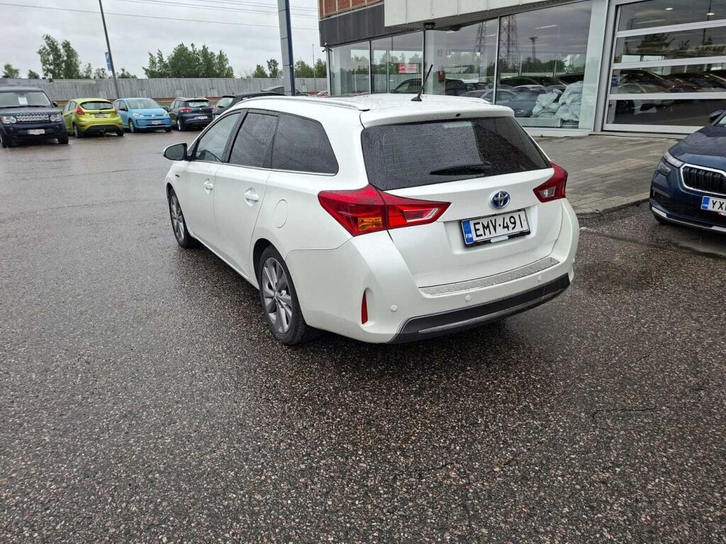 Toyota Auris 2014 Valkoinen