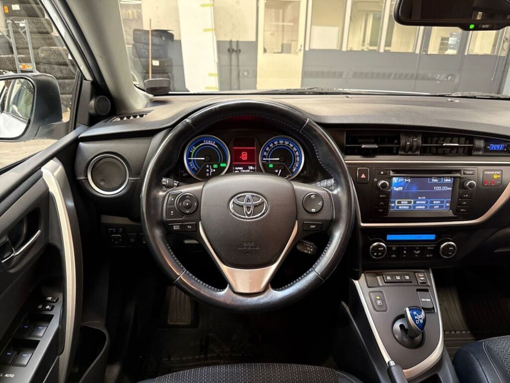 Toyota Auris 2014 Valkoinen