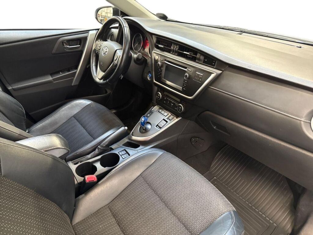 Toyota Auris 2014 Valkoinen