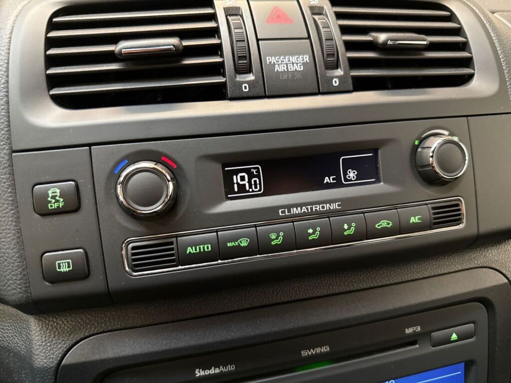 Skoda Fabia 2012 Vihreä