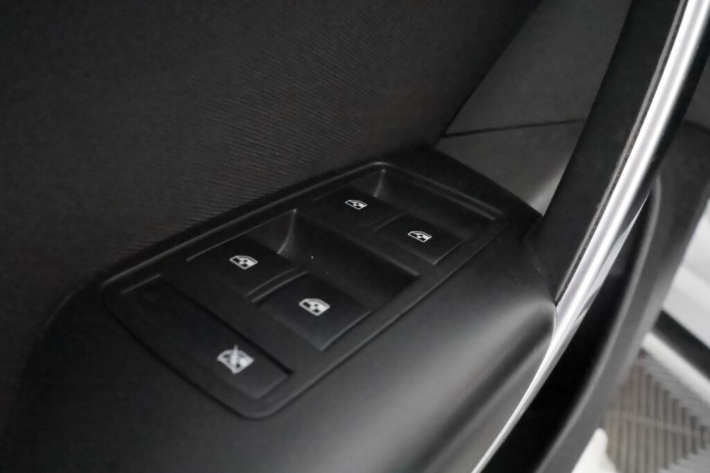 Opel Insignia 2014 Hopea