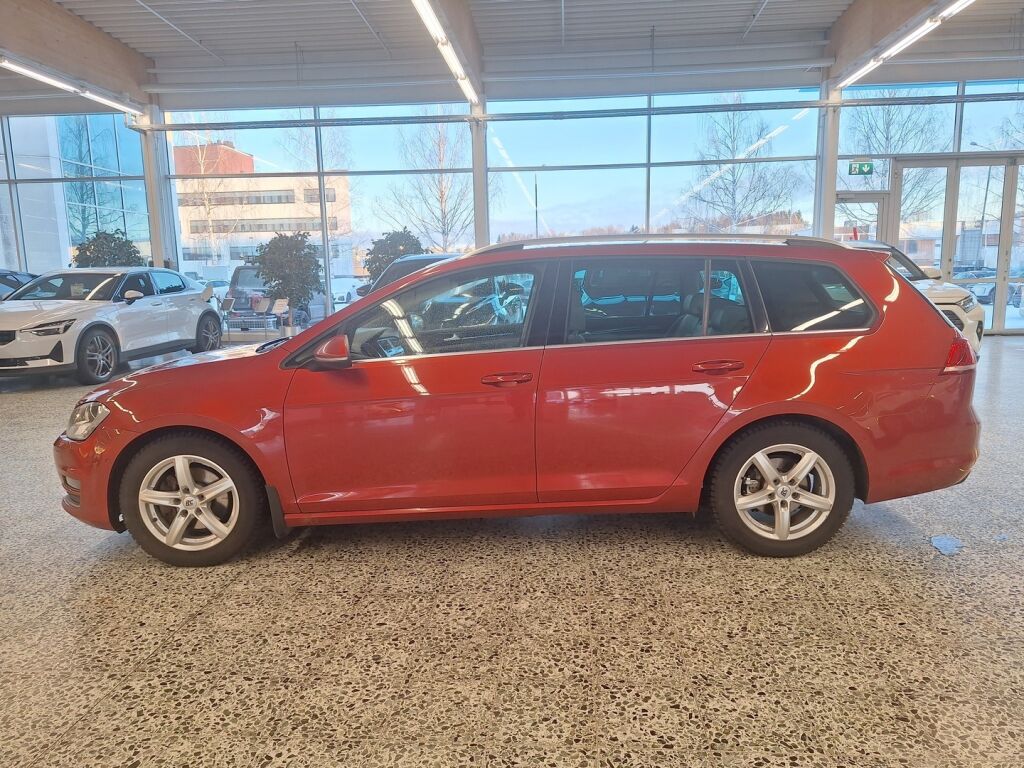Volkswagen Golf 2014 Punainen