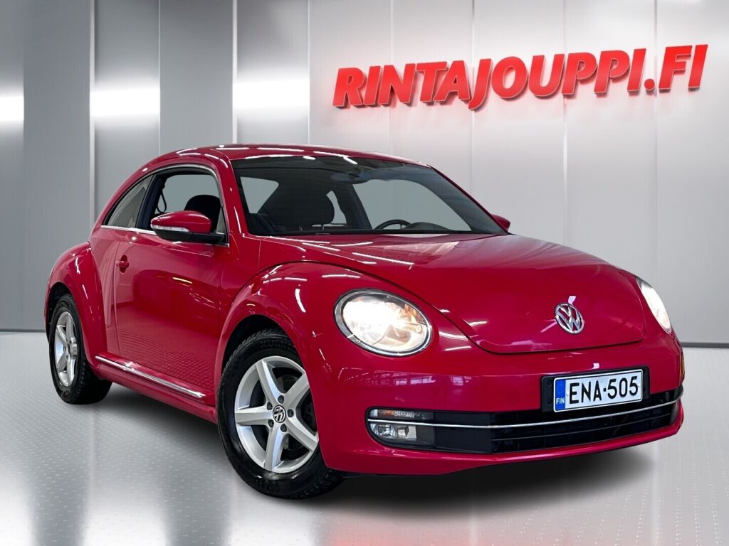 Volkswagen Beetle 2015 Punainen