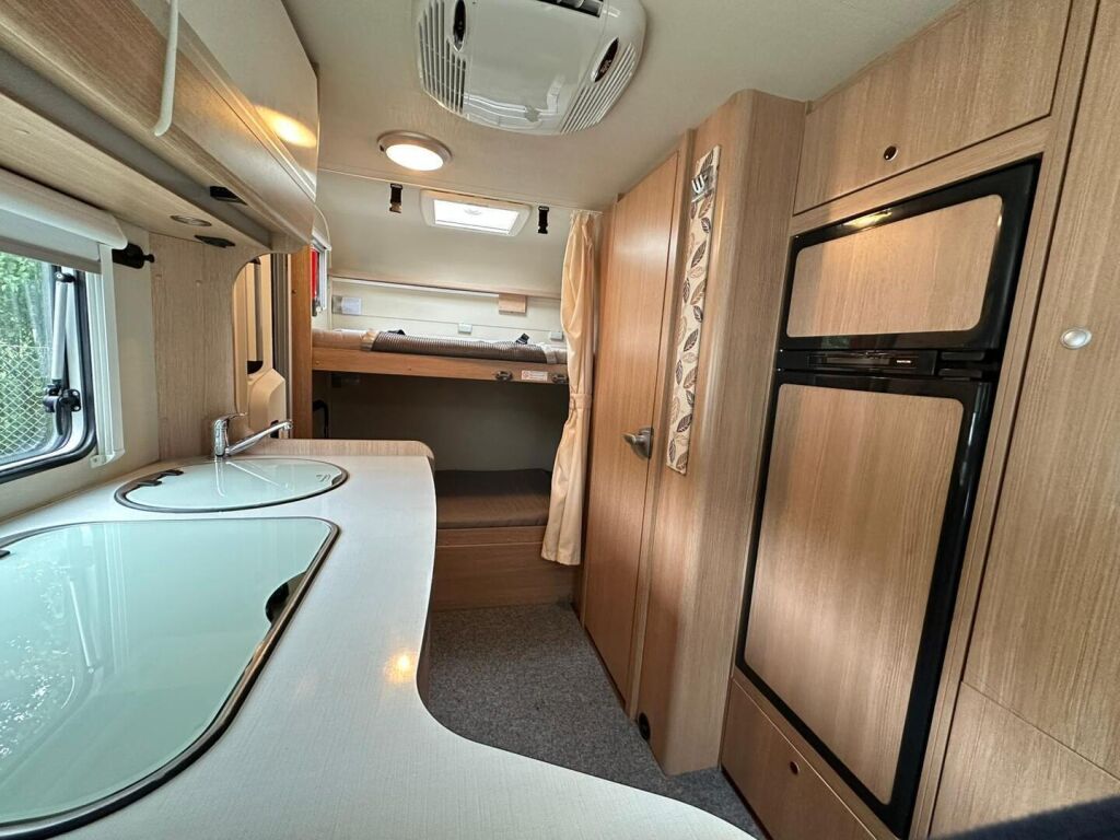 Sunlight A 72 2014 Valkoinen