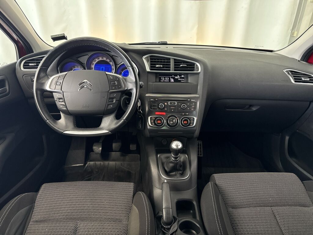 Citroen C4 2015 Punainen