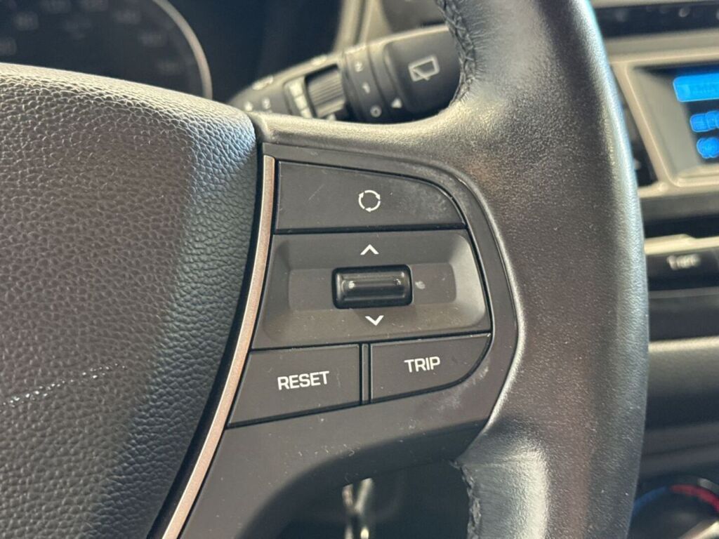 Hyundai i20 5d 2017 Valkoinen