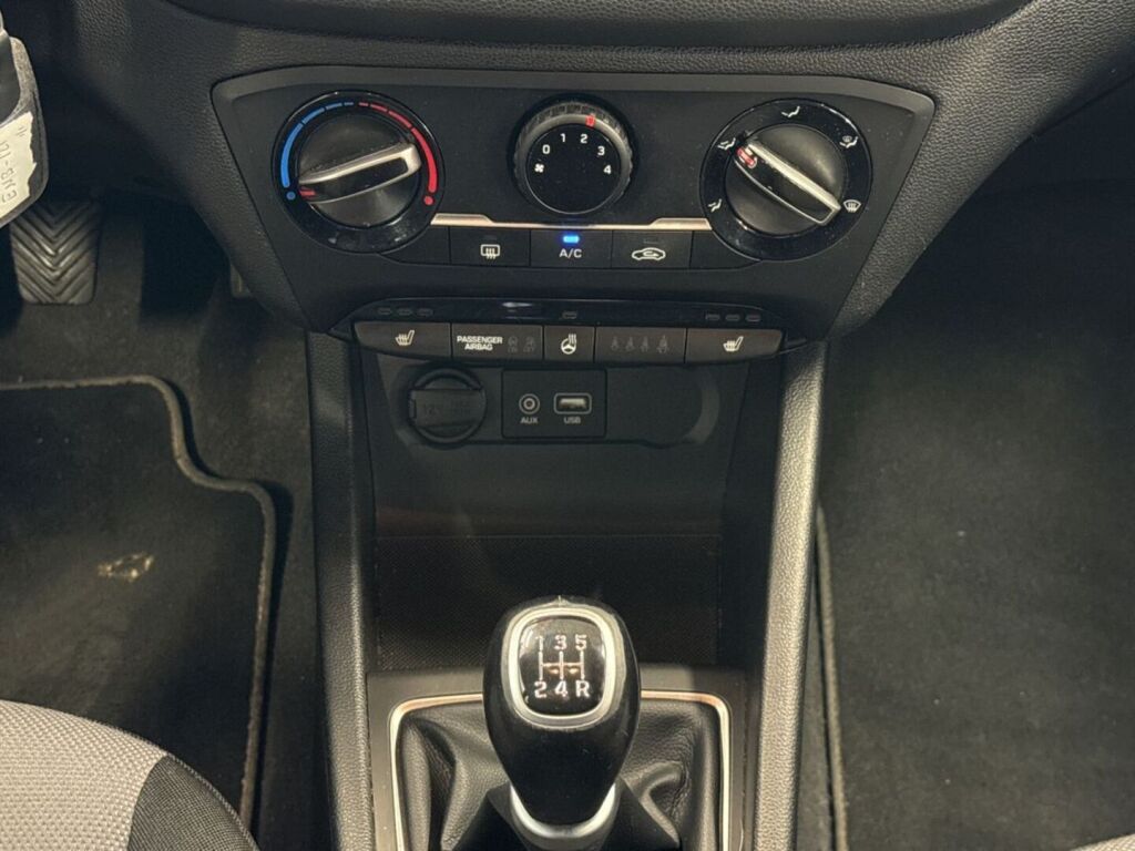 Hyundai i20 5d 2017 Valkoinen