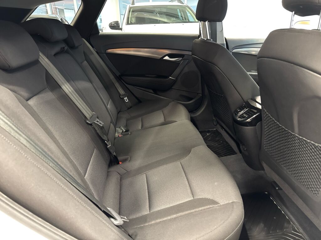 Hyundai i40 Wagon 2015 Valkoinen