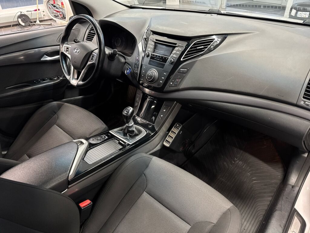 Hyundai i40 Wagon 2015 Valkoinen