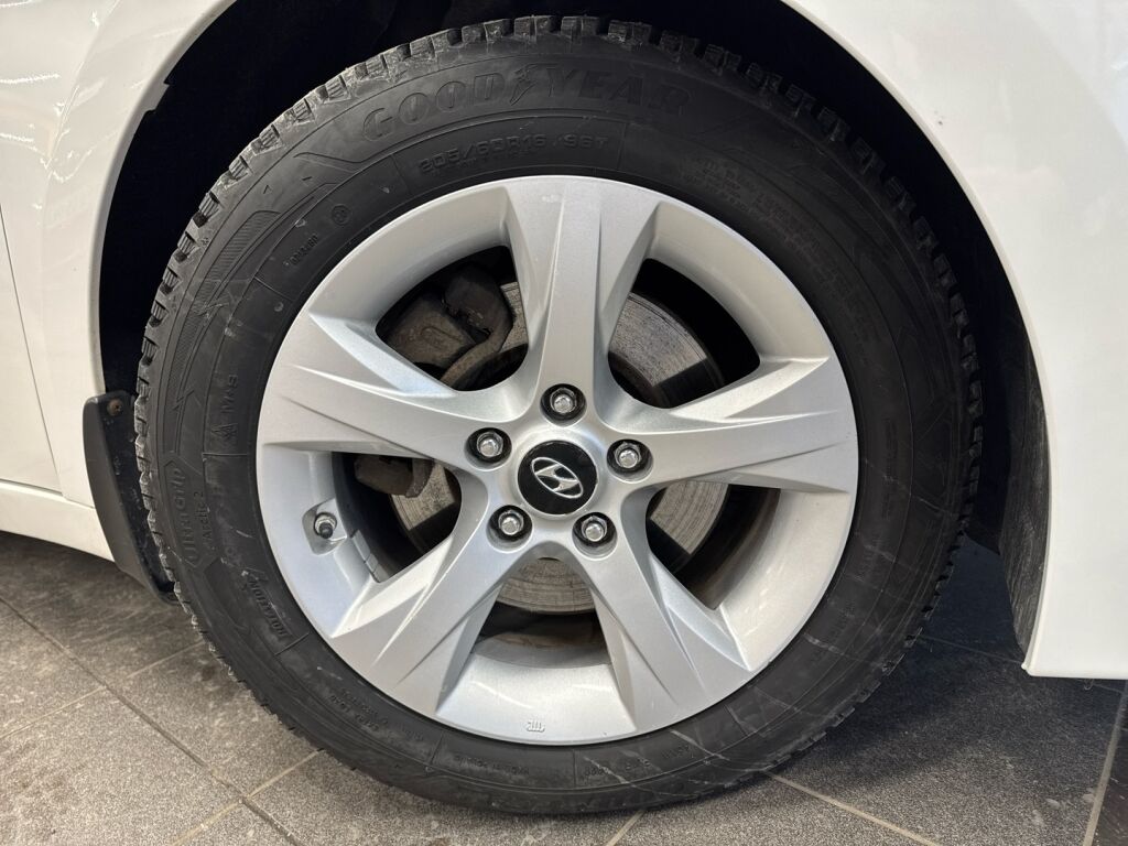 Hyundai i40 Wagon 2015 Valkoinen