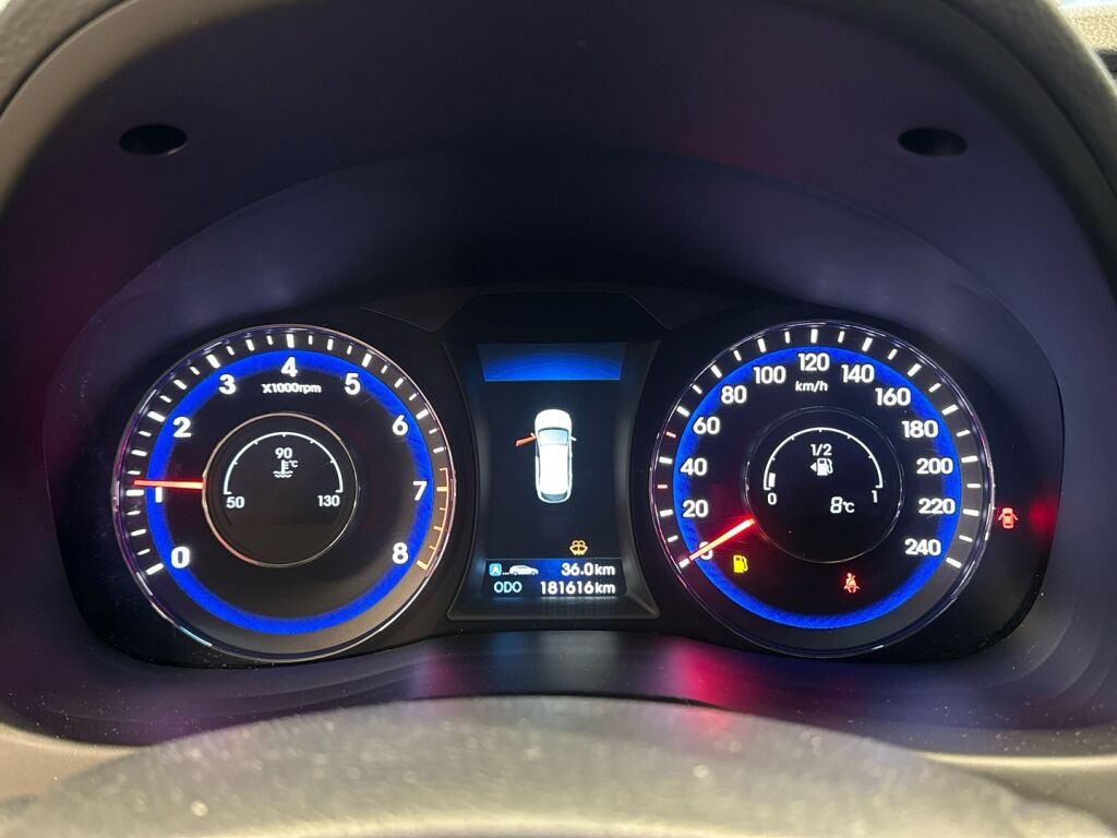 Hyundai i40 Wagon 2015 Valkoinen