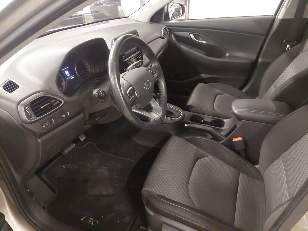 Hyundai i30 5d 2018 Ruskea (beige)