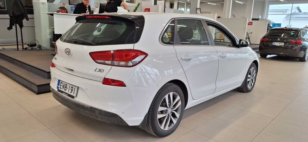 Hyundai i30 5d 2018 Valkoinen