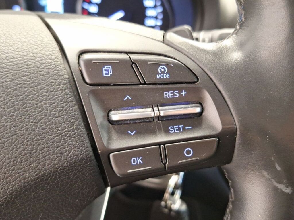 Hyundai i30 5d 2018 Valkoinen