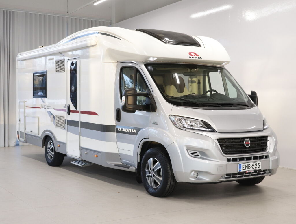 Adria Matrix Plus 670 SLT 2015 Harmaa