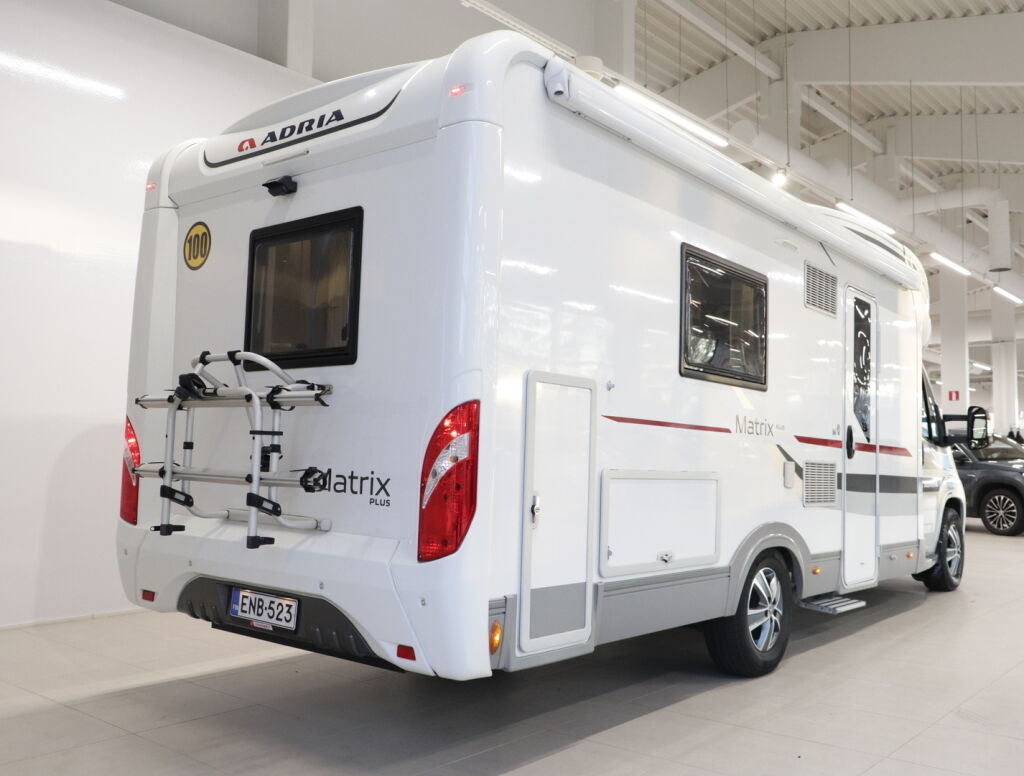 Adria Matrix Plus 670 SLT 2015 Harmaa