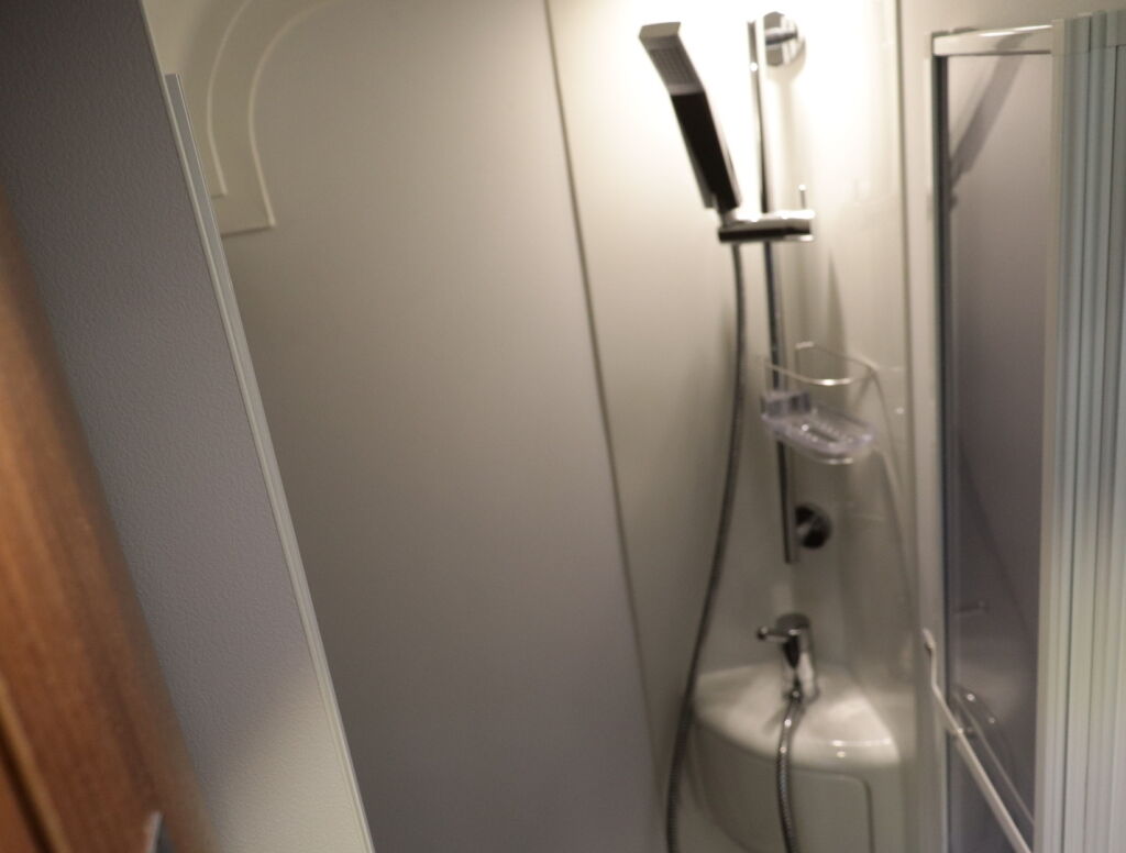 Adria Matrix Plus 670 SLT 2015 Harmaa