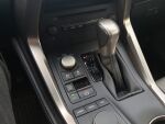 Lexus NX 2015 Punainen