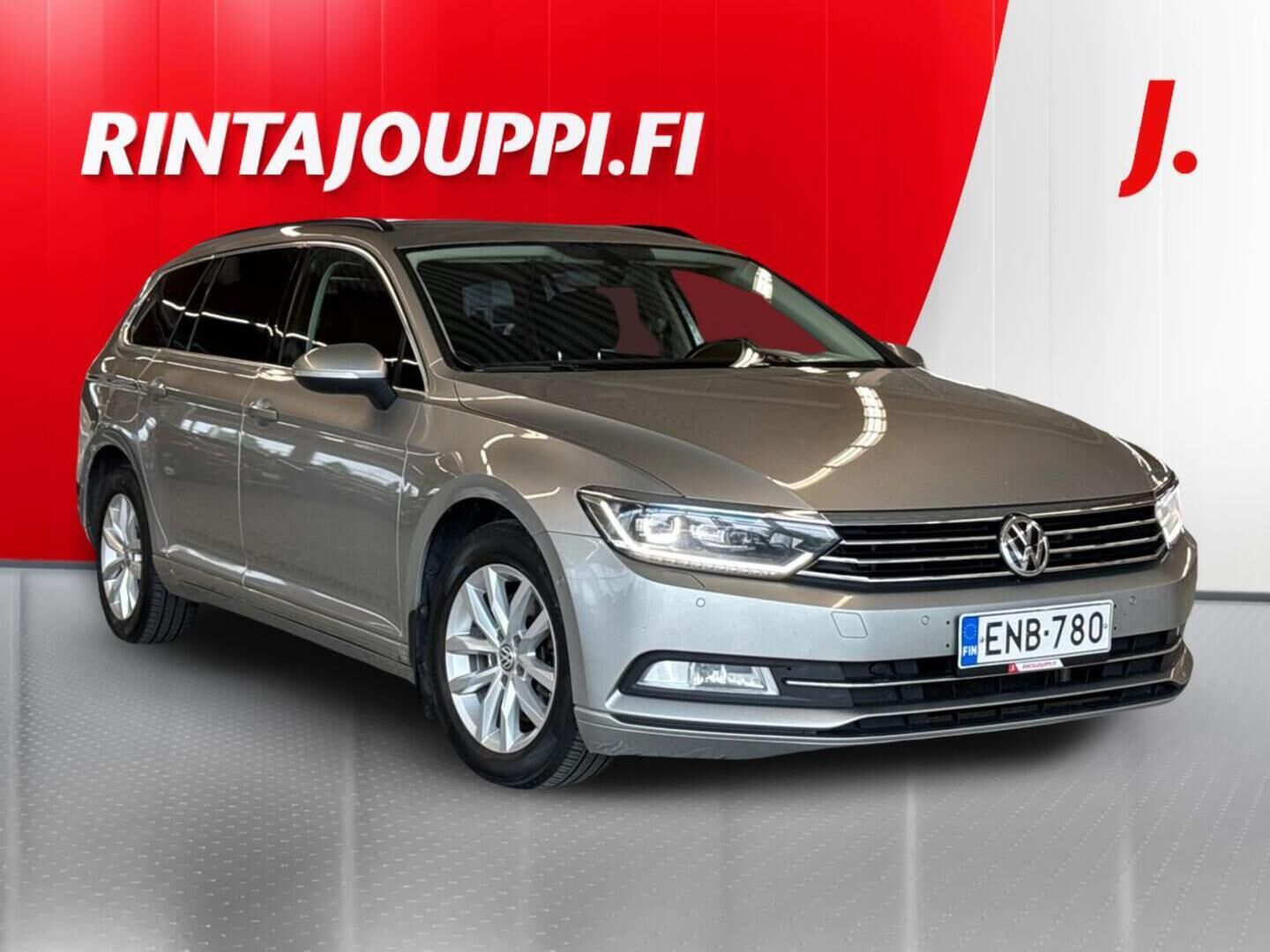 Harmaa Volkswagen Passat