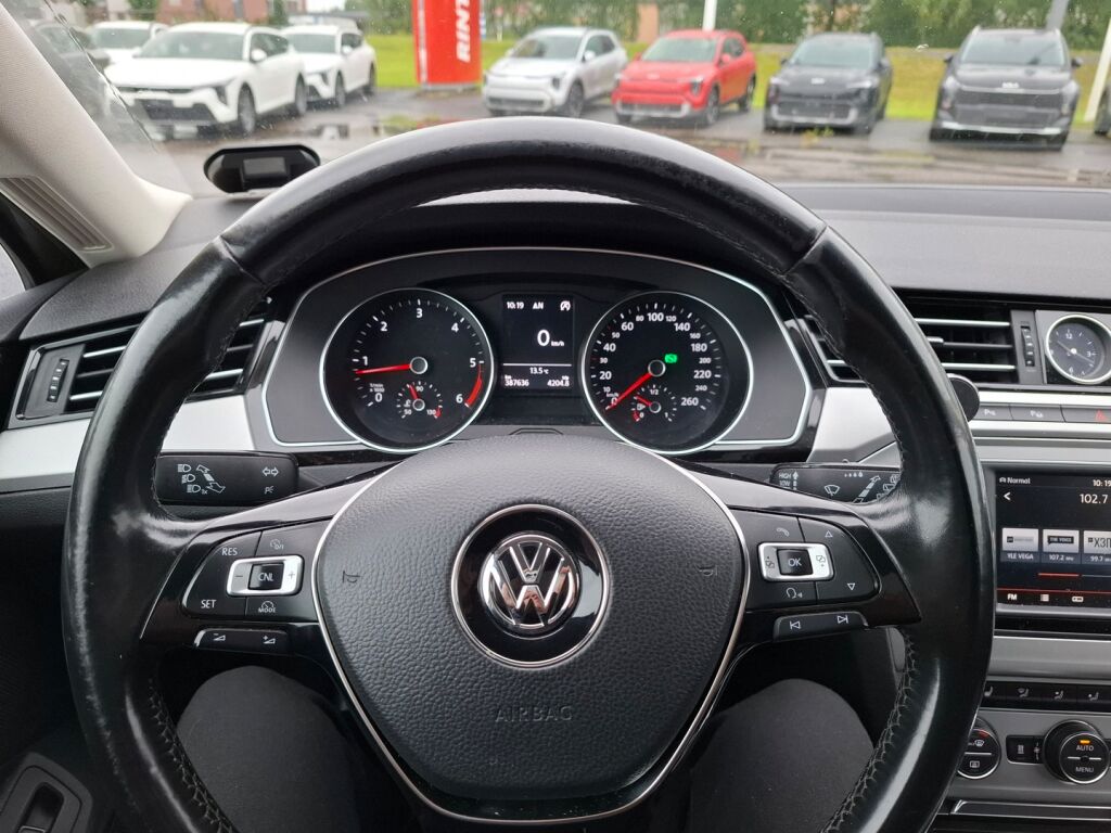 Volkswagen Passat 2015 Harmaa