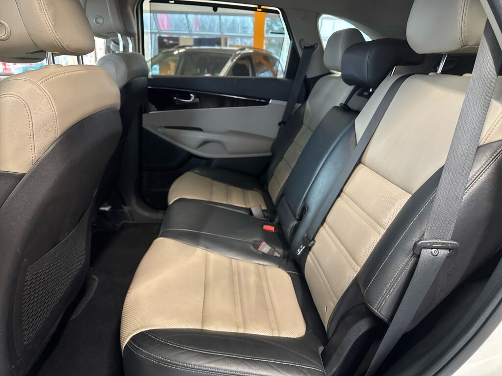 Kia Sorento 2015 Valkoinen